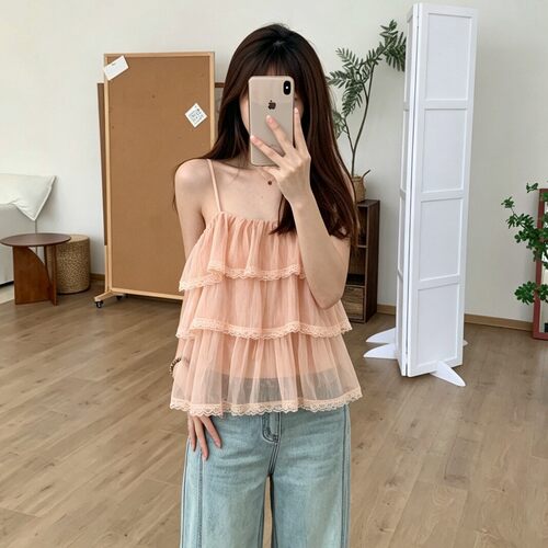 BM LIGHT半末-26年夏季新款法式甜美蕾丝荷叶边蛋糕吊带背心8566