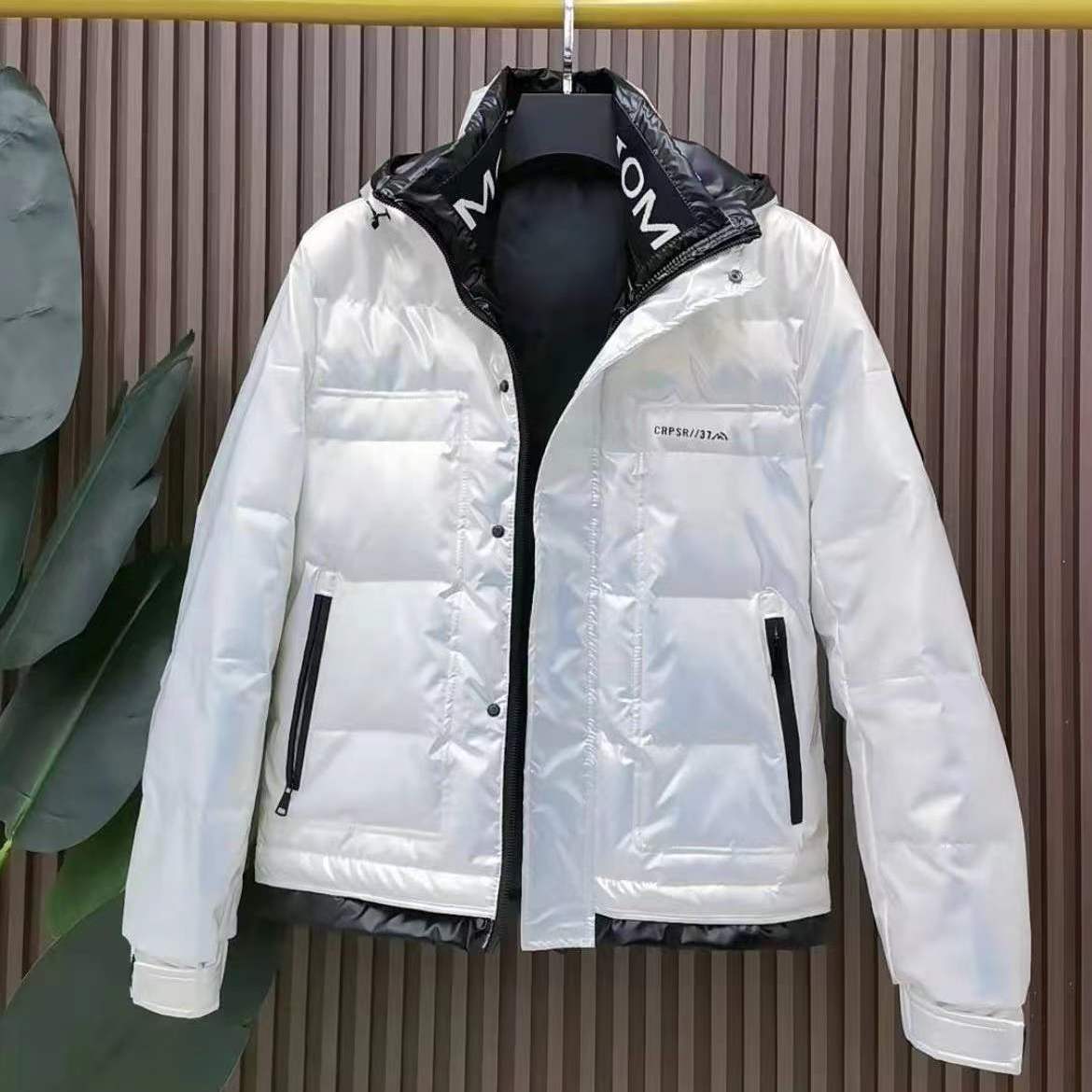 羽绒服男2023新款亮面短款秋冬季连帽加厚保暖休闲青年大码外套潮