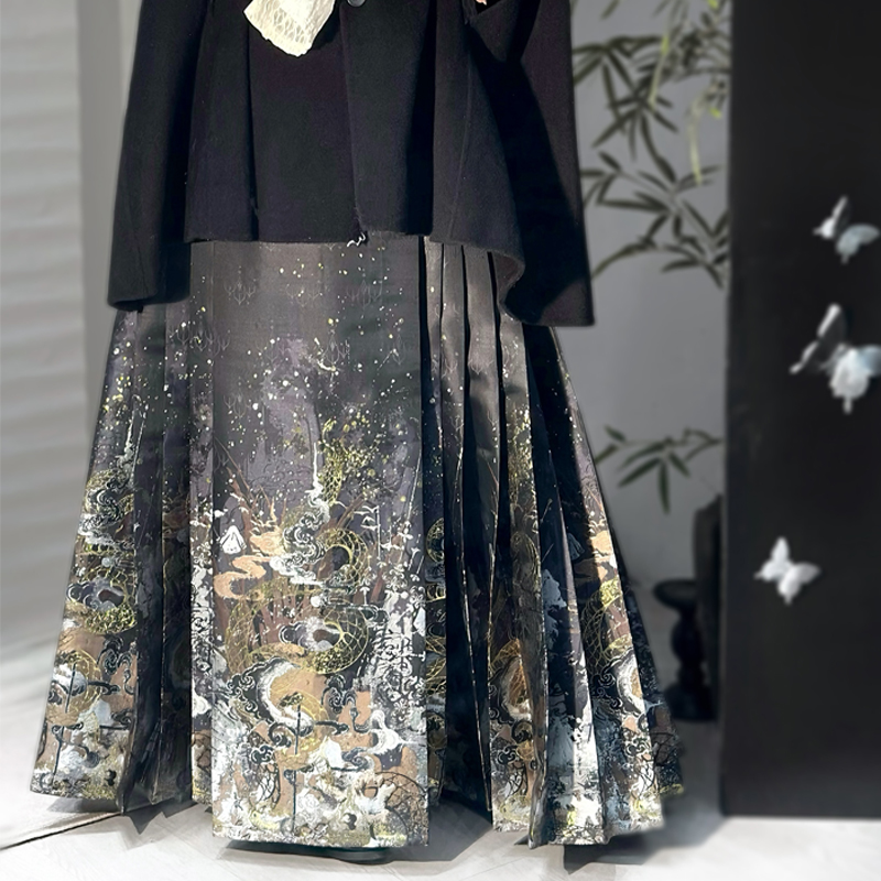 异志阁原创蛇年青染金妆花马面裙