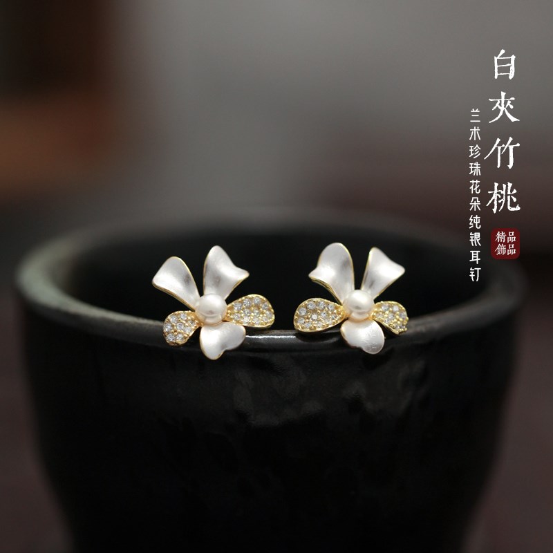 精致小花耳钉纯银 送闺蜜朋友生日礼物G女生气质耳钉 送女生的礼