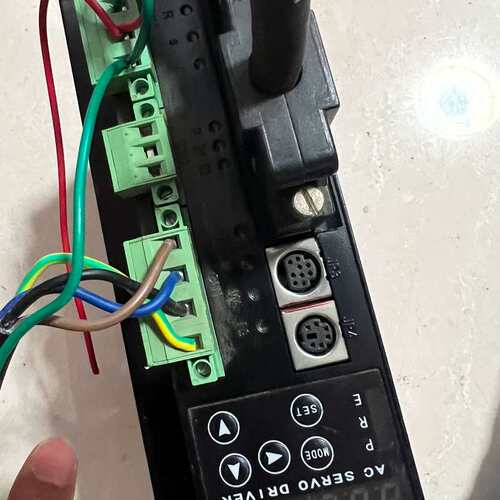 议价拆机伺服驱动器D0430SV81