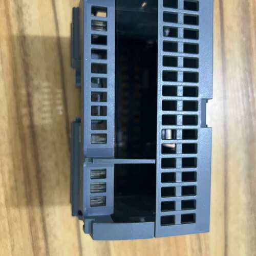 议价T0207，西门子6ES7 215-1AG40-0XB0外壳