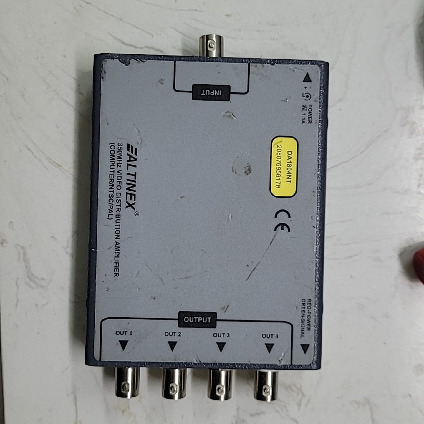 议价出手一台 ALTINEX 350MHz 视频分配放大器，型号