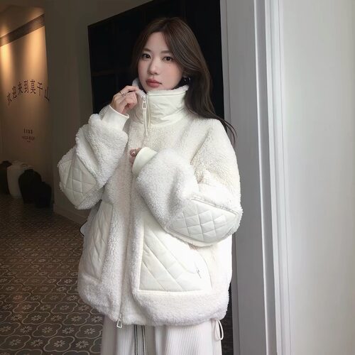 环保羊羔毛菱格绗棉设计感补丁小奶糕女保暖百搭外套
