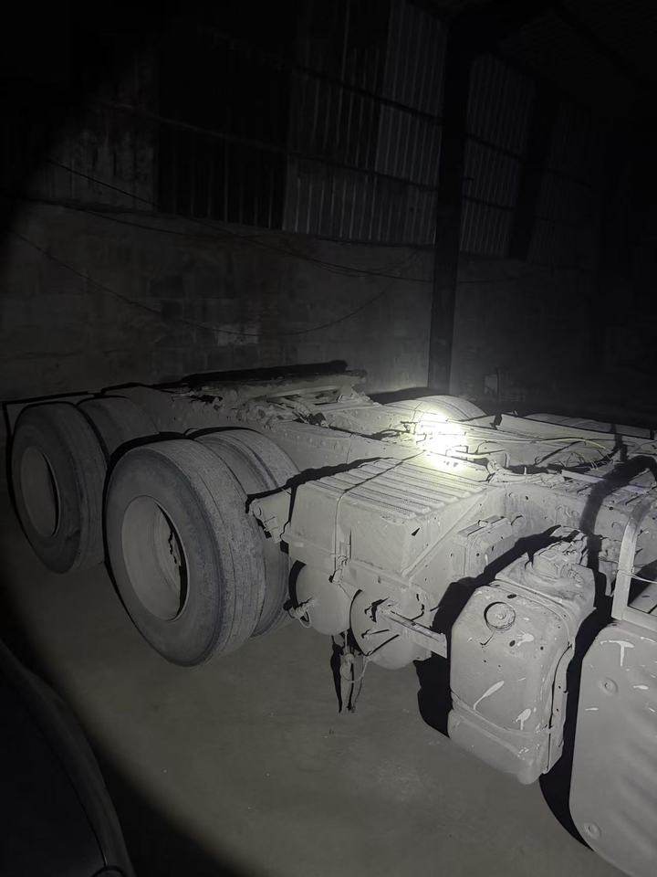 12月28日济南鲁H01G03一汽解放牌重型半挂牵引车网络拍卖公告