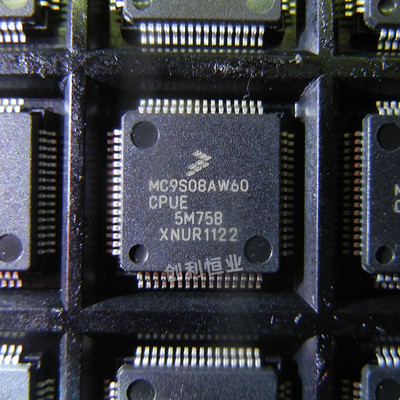 MC9S08AW60CPUE 5M75B QFP64 汽车电脑板控制器 全新原装 现货