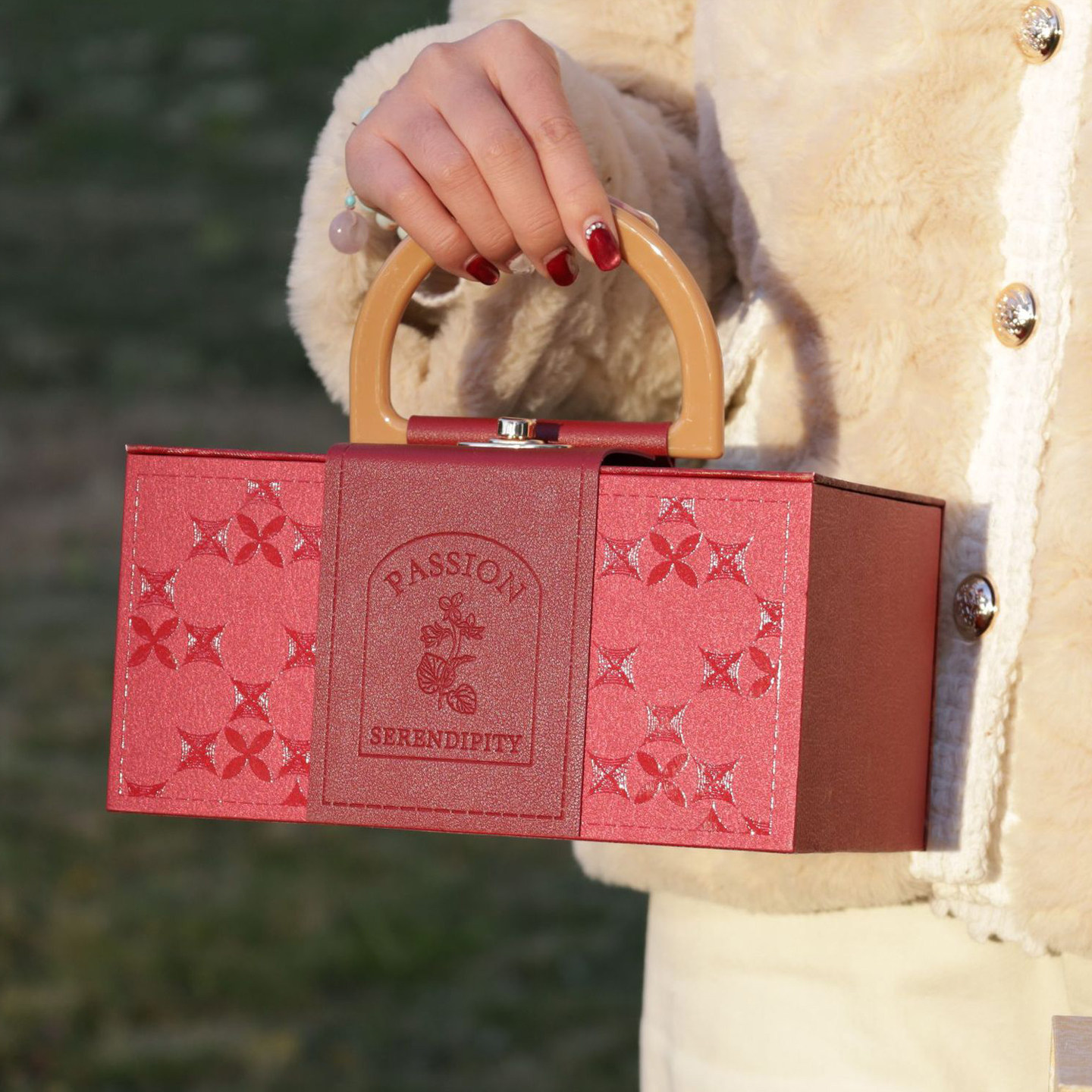 伴手礼盒空盒高级感婚礼结婚伴娘高端手提式生日礼物包装盒喜糖盒