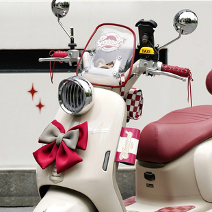 Q5电动车装饰复古大灯罩脚垫电瓶车改造小配件红色蝴蝶结立体贴纸