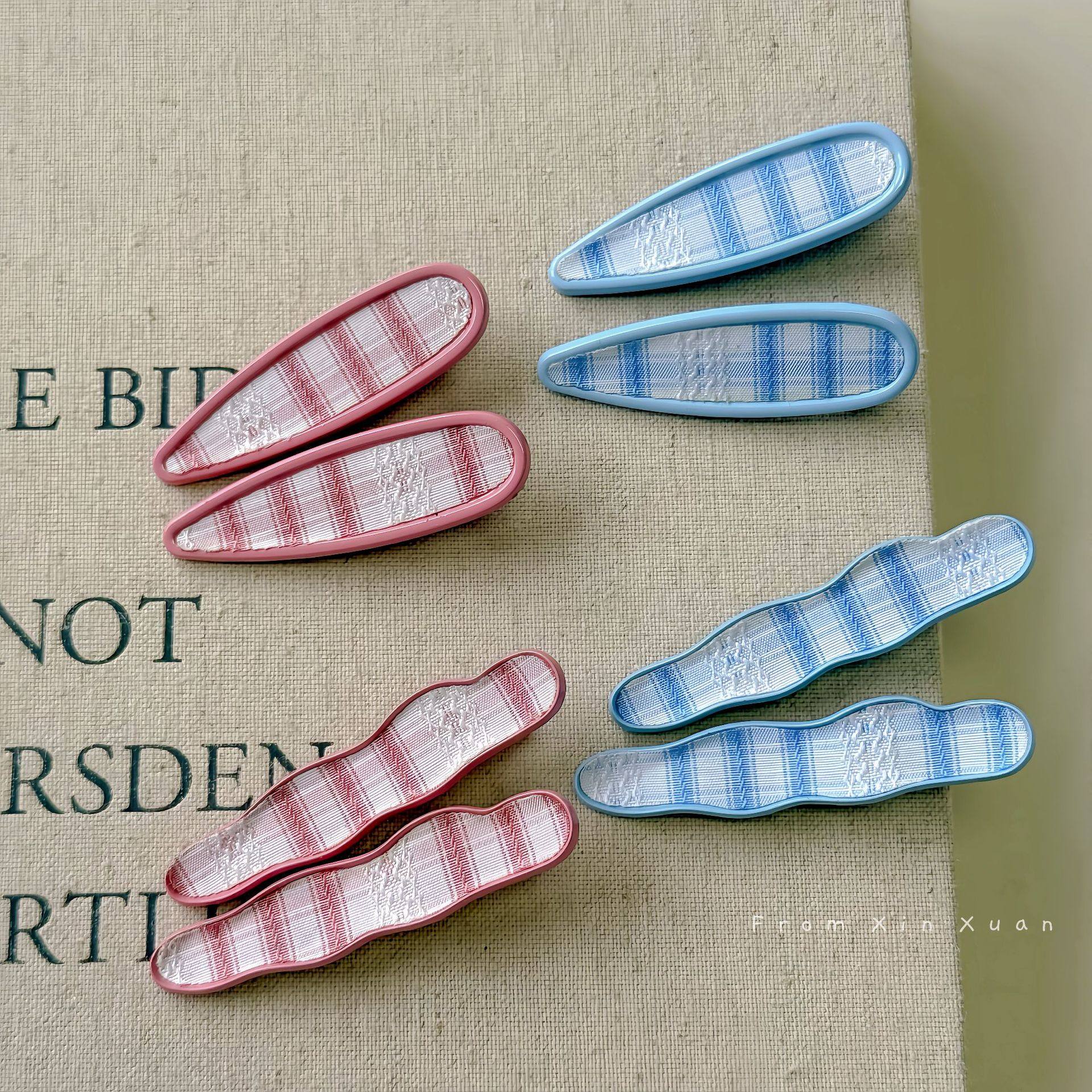 蓝粉格子水滴鸭嘴夹发夹前额碎发刘海夹甜美少女鸭嘴发卡百搭头饰,饰品/流行首饰/时尚饰品新,发饰,淘宝优惠券,粉丝福利购,淘宝优惠卷