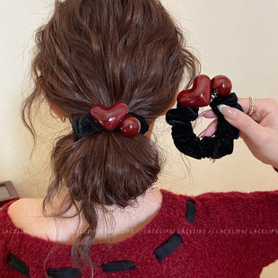 红色爱心圆珠丝绒发圈女气质扎头发绳高级感皮筋头绳洋气时尚发饰