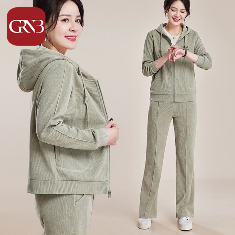 GRNB中年妈妈春装运动套装2026新款中老年灯芯绒外套女春秋休闲