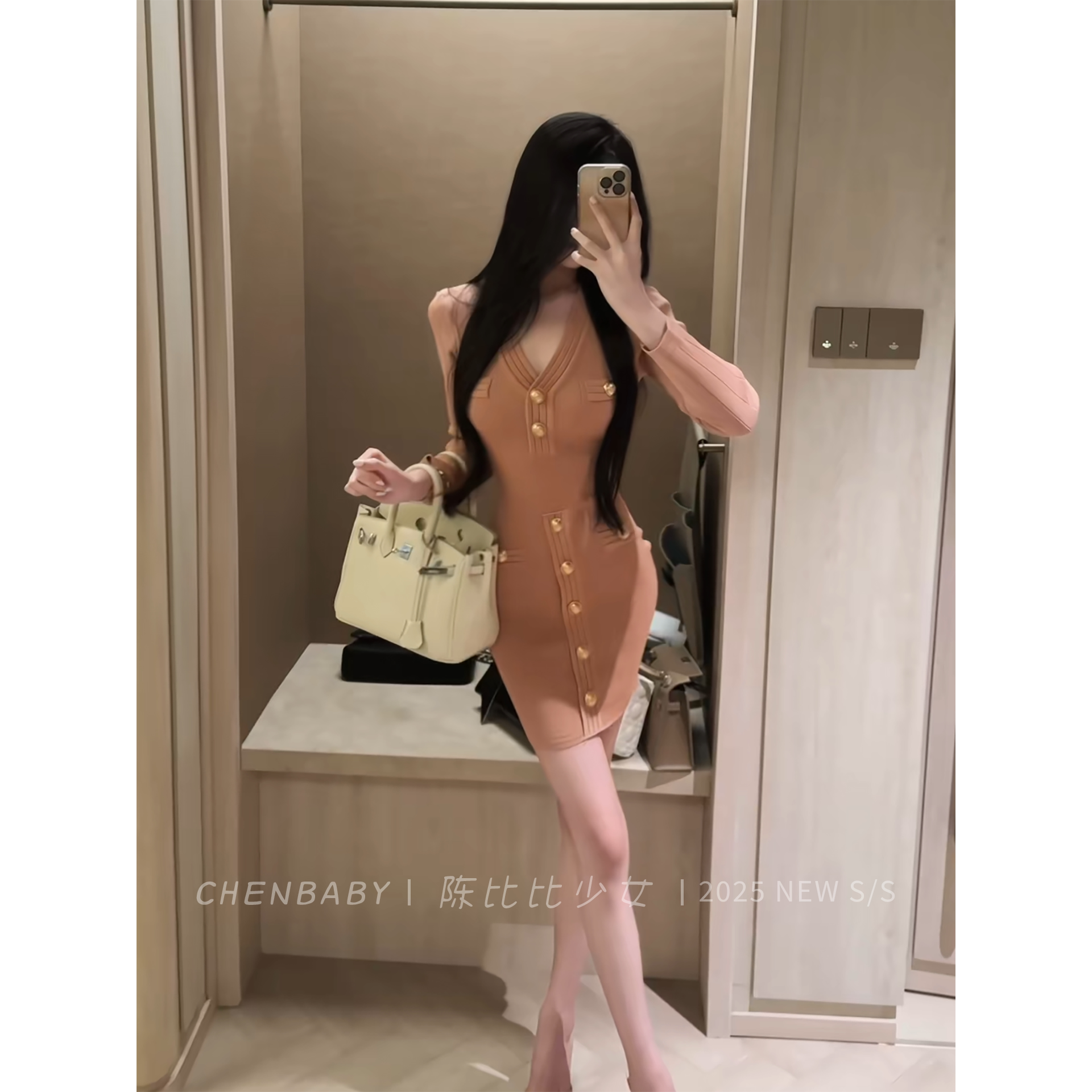 纯欲风针织韩系连衣裙女金属扣长袖修身显瘦气质名媛毛衣包臀短裙