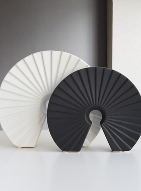 北欧简约现代客厅酒柜玄关电视柜书房几何抽象办公室软装饰品摆件