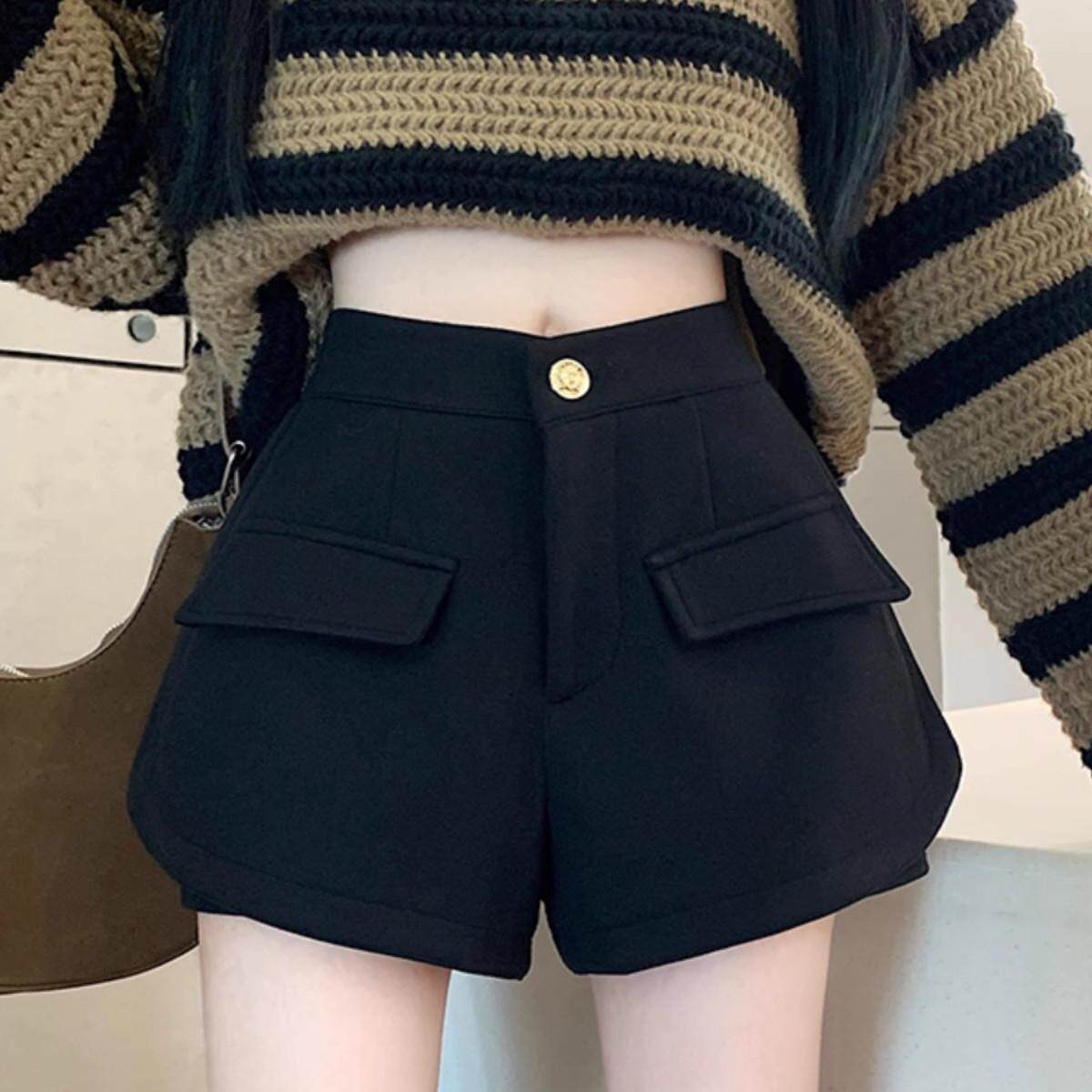 白色毛呢腰热裤a字配靴子短裤女