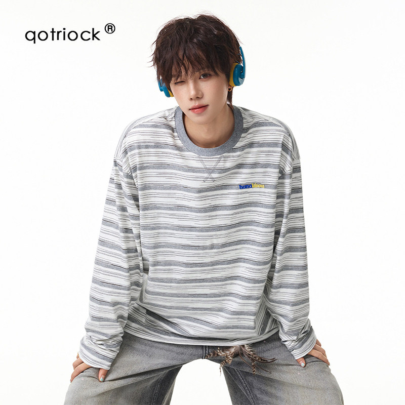 QOTRIOCK日色条纹撞色圆领长袖男图片