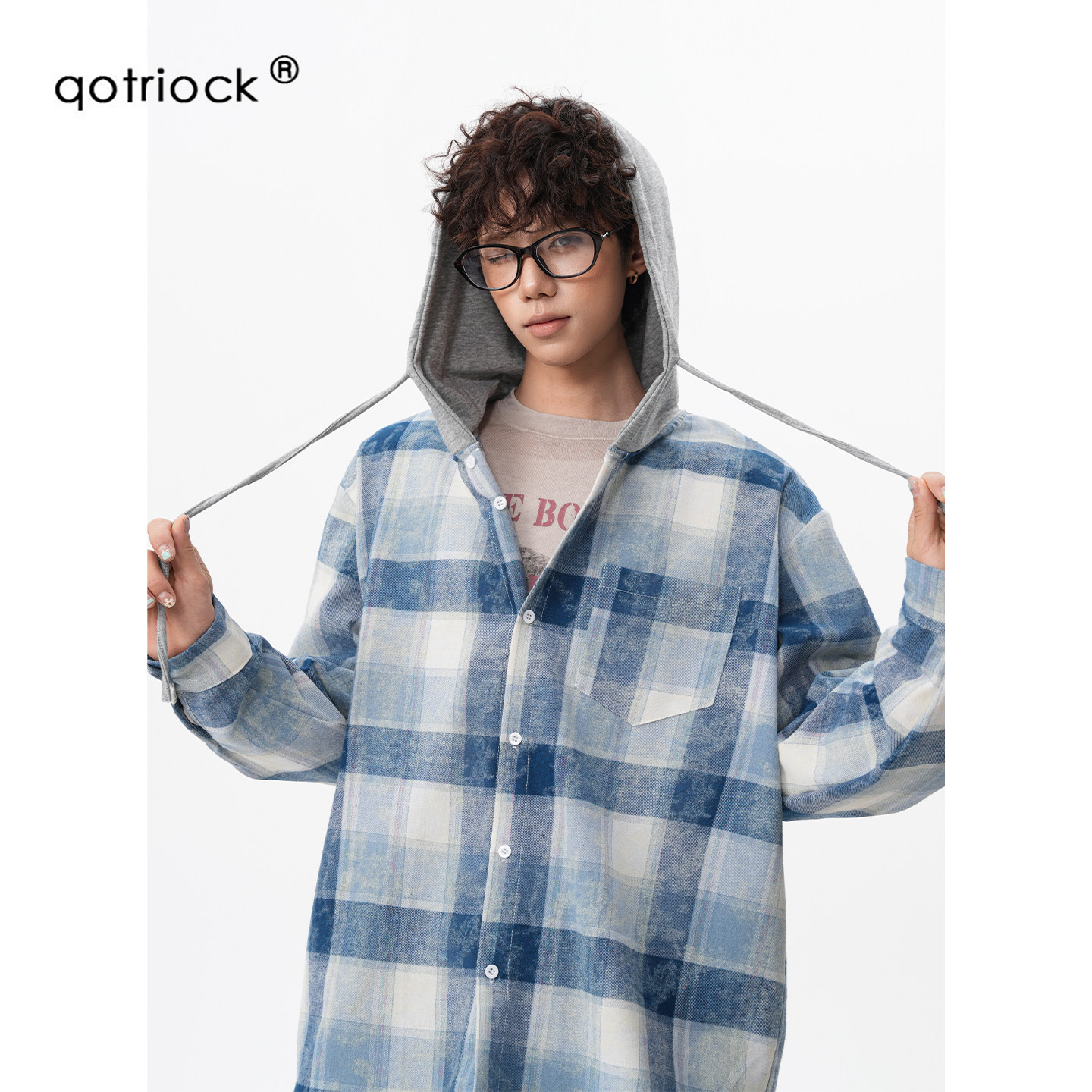 QOTRIOCK少年感格纹扎染连帽衬衫图片