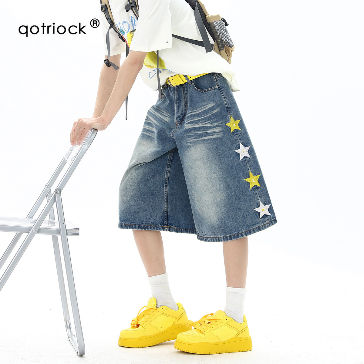 QOTRIOCK高街星星刺绣牛仔短裤男图片