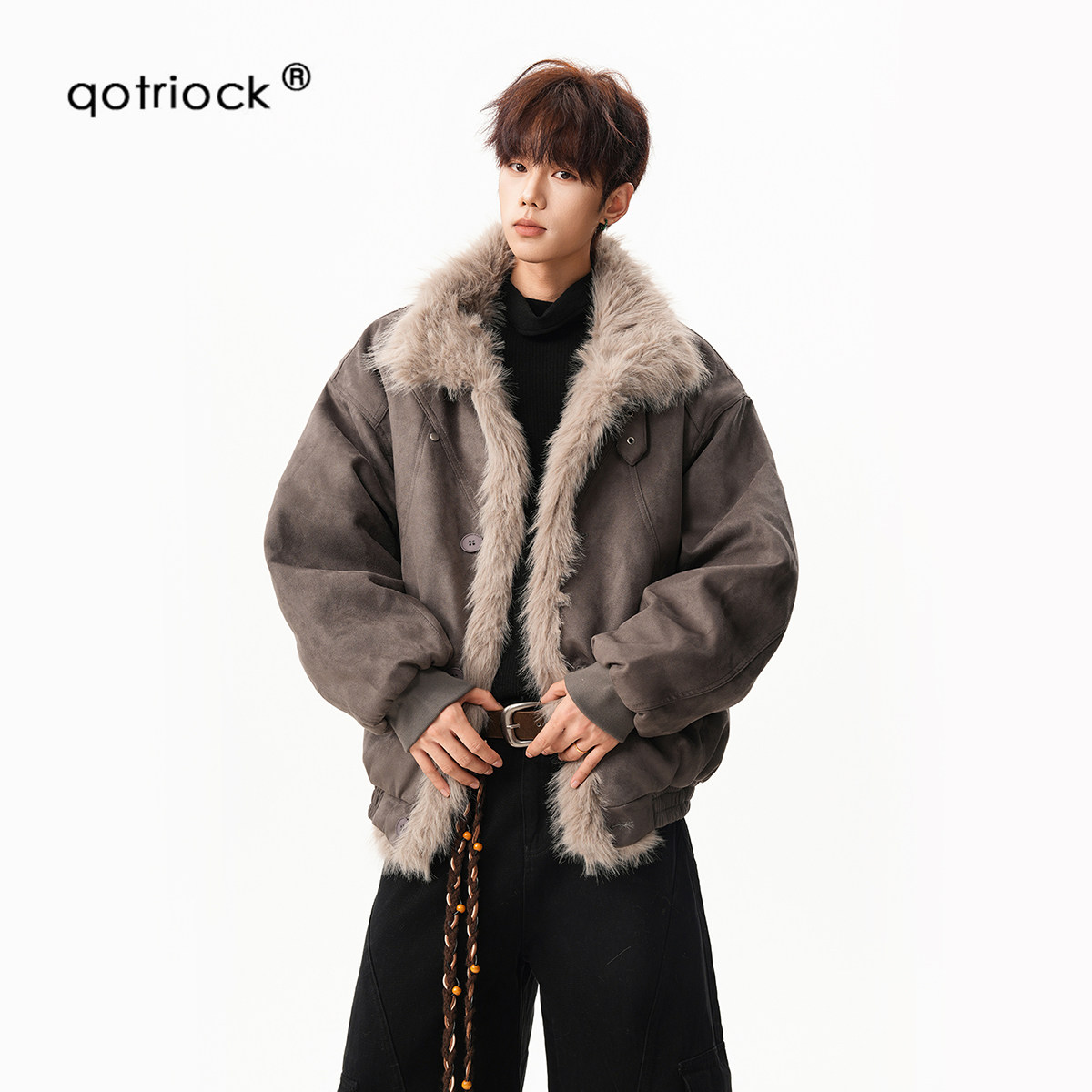 QOTRIOCK复古做旧座山雕毛领棉服图片