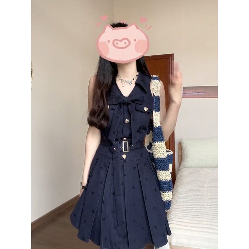 夏季新款法式千金风高级感无袖翻领蝴蝶结收腰显瘦百褶连衣裙女潮