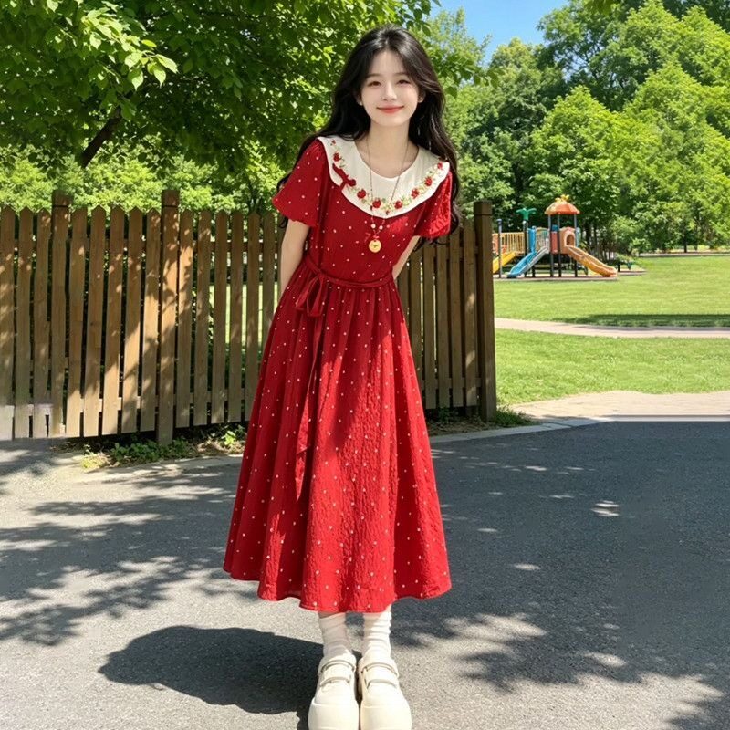 学院风少女红色草莓波点裙女夏季新款设计感泡泡袖高腰收腰裙子潮