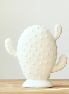 中温白瓷素烧创意仙人掌陶瓷客厅桌面迷你简约工艺品家居饰品摆件