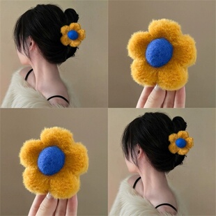 秋冬毛绒花朵发夹女后脑勺中号抓夹高级感夹子网红鲨鱼夹发卡头饰