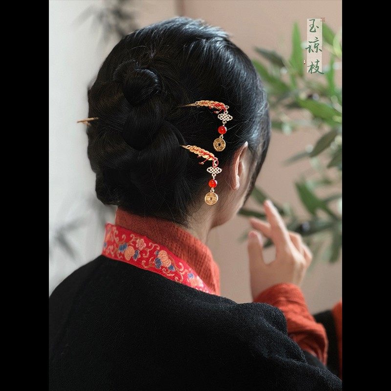 新年喜庆小财神铜钱发簪过年百搭红珠流苏簪子新中式复古发饰头饰,饰品/流行首饰/时尚饰品新,发饰,淘宝优惠券,粉丝福利购,淘宝优惠卷
