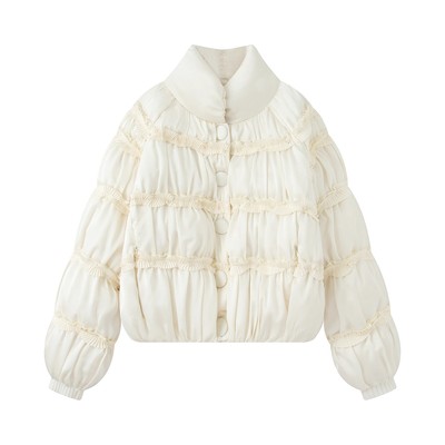 时尚裱花蓬松立领云朵面包羽绒服