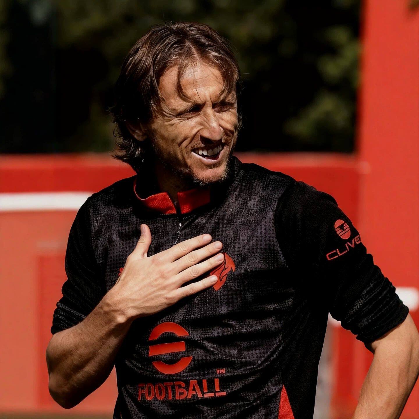 新款2025AC米兰训练服半拉链赛前运动服透气长袖足球服卫衣出场服