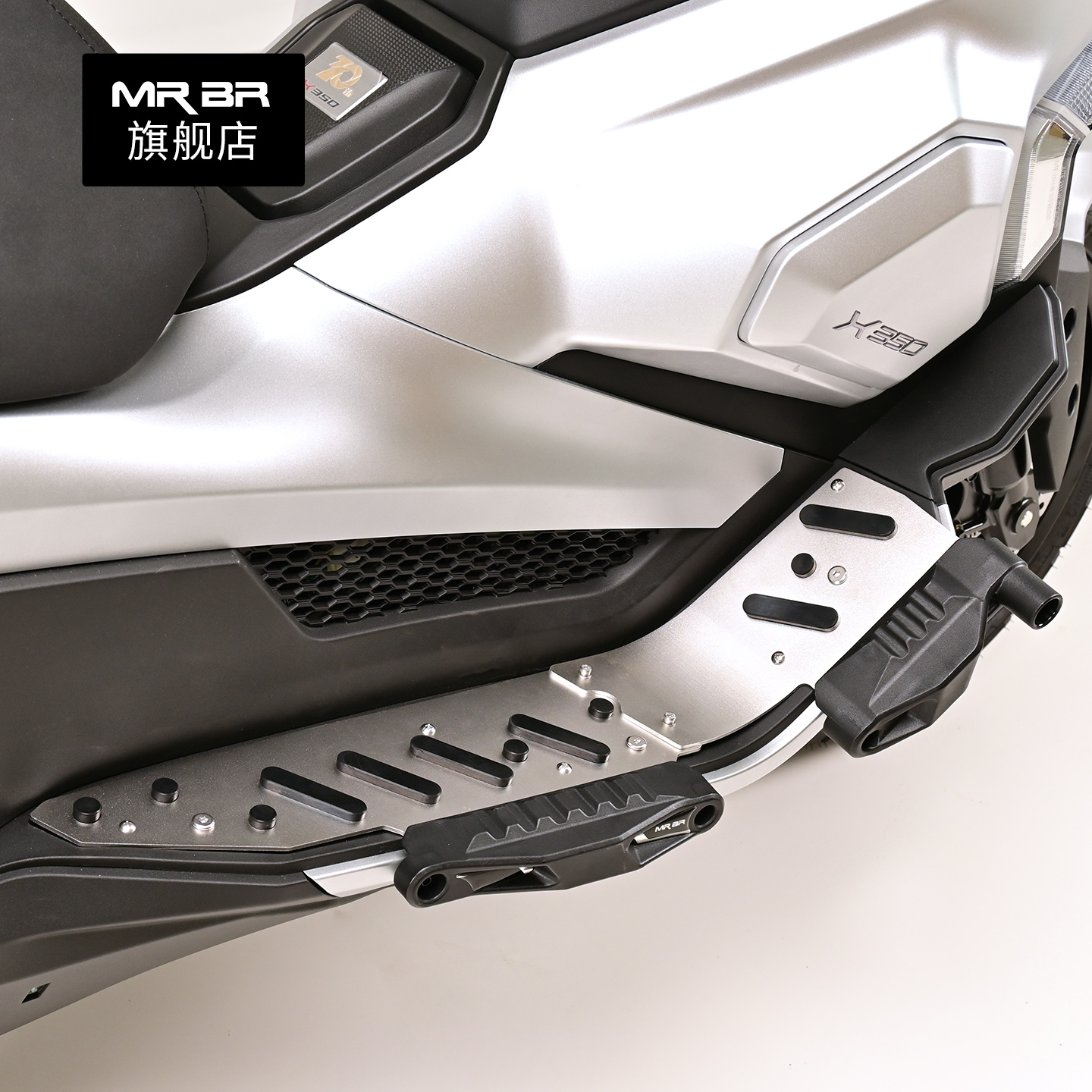 MRBR适配光阳赛艇X350护杠不锈钢脚踏防摔块保险杆机车防装配件