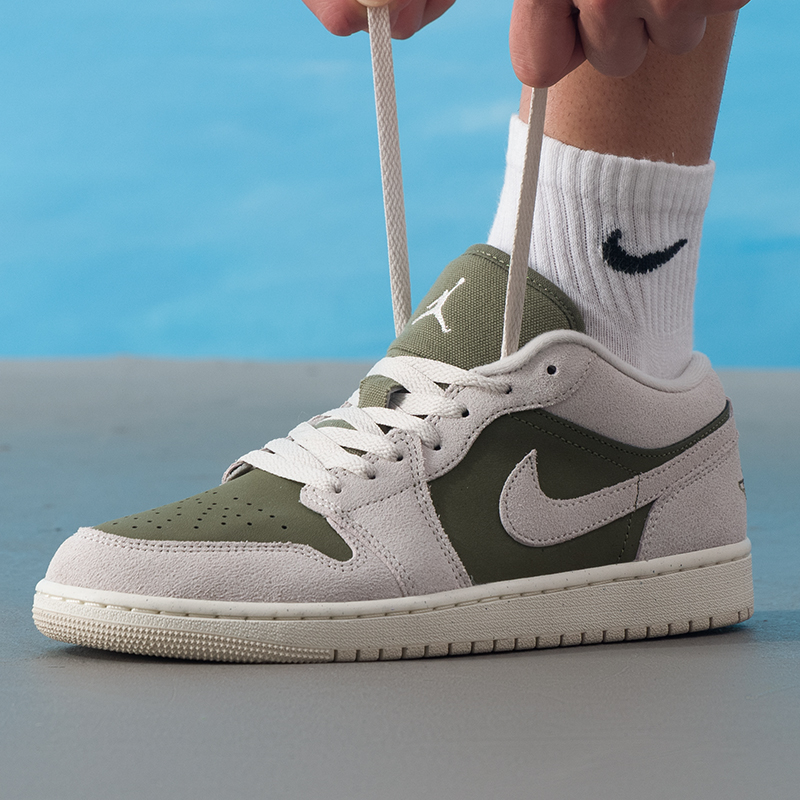 Nike耐克板鞋男鞋25冬季新款AirJordan1 AJ1低帮缓震篮球鞋运动鞋