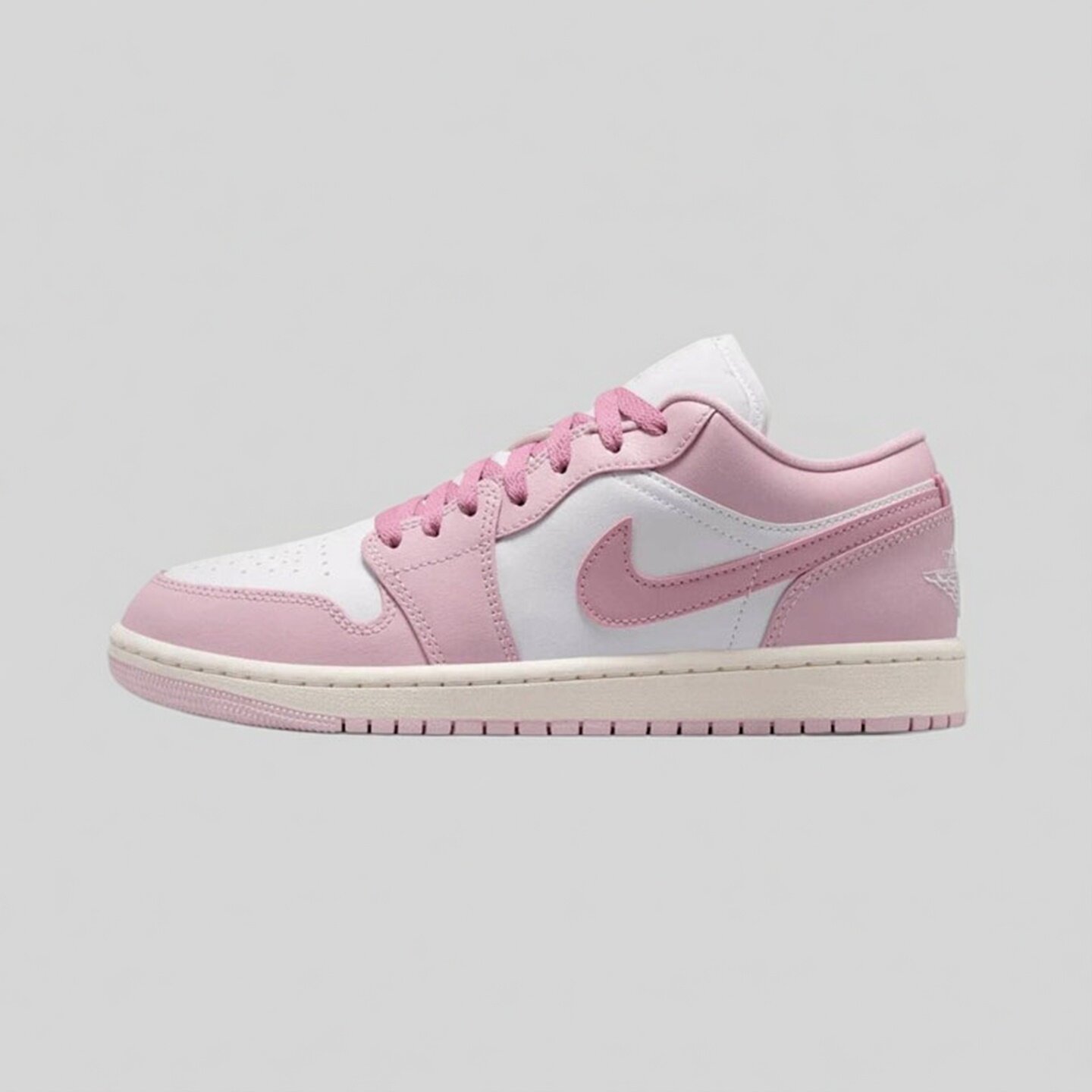 Nike耐克女鞋子2026夏季新款AJ JORDAN 1低帮休闲板鞋DC0774-607