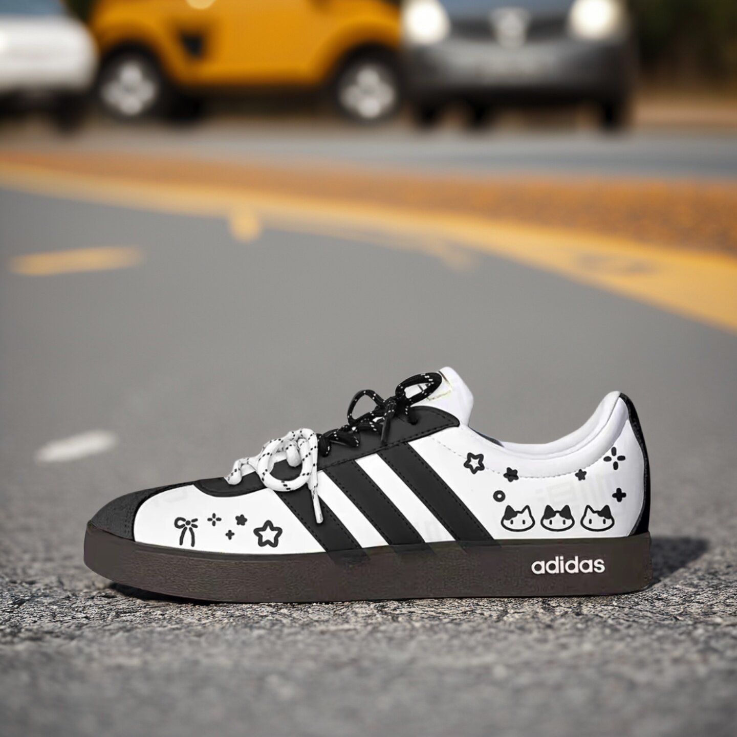 【球鞋定制】Adidas阿迪达斯 VL COURT 星猫涂鸦 男女款低帮板鞋