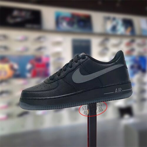 Nike耐克大童男女鞋2025冬季新款空军舒适百搭低帮板鞋IM6027-010