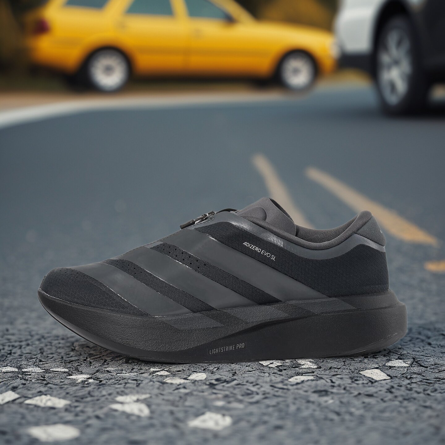 Adidas阿迪达斯男女款鞋子2026秋季新款运动休闲透气跑步鞋KI4797