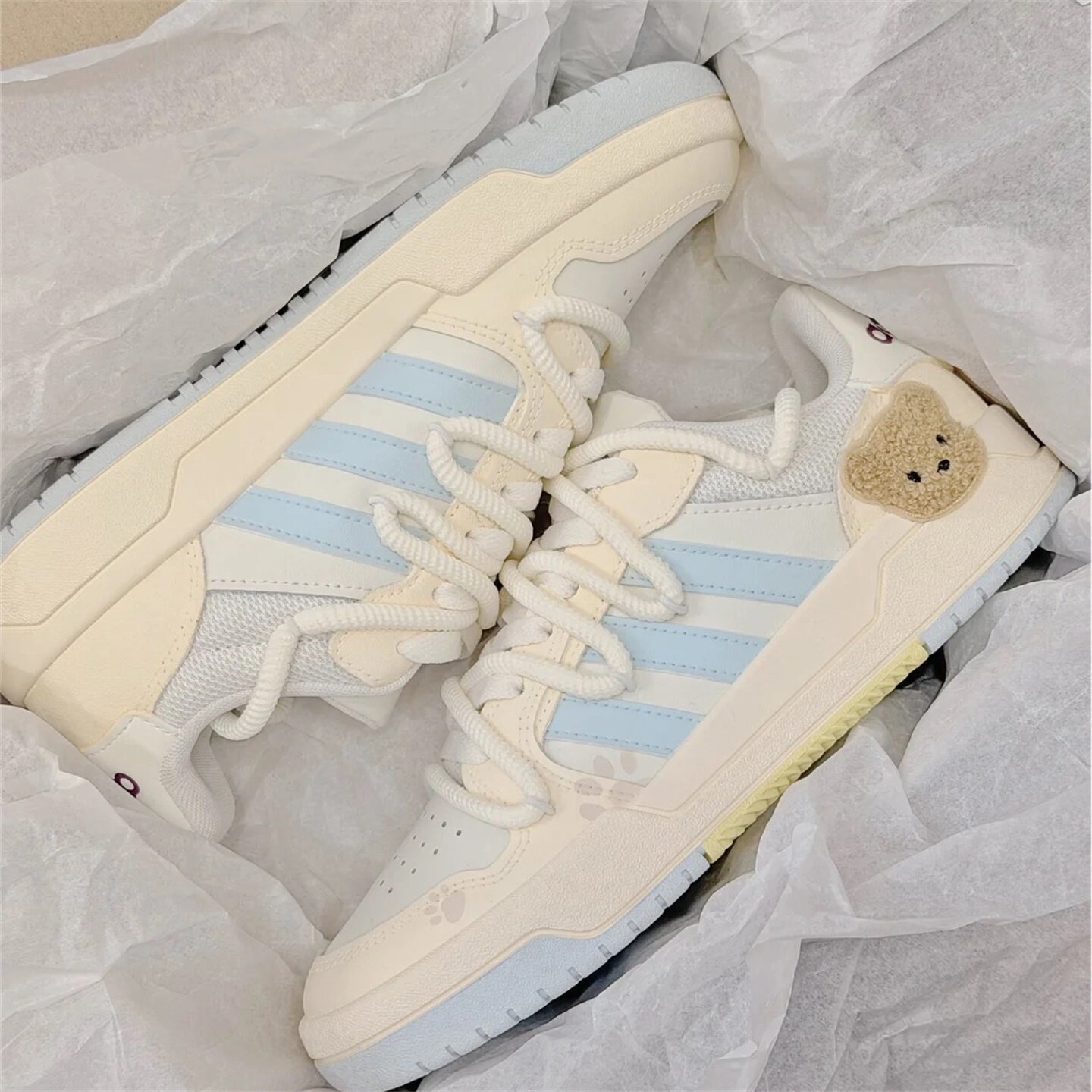 【球鞋定制】Adidas阿迪达斯男女鞋子 ENTRAP 小熊奶油 低帮板鞋