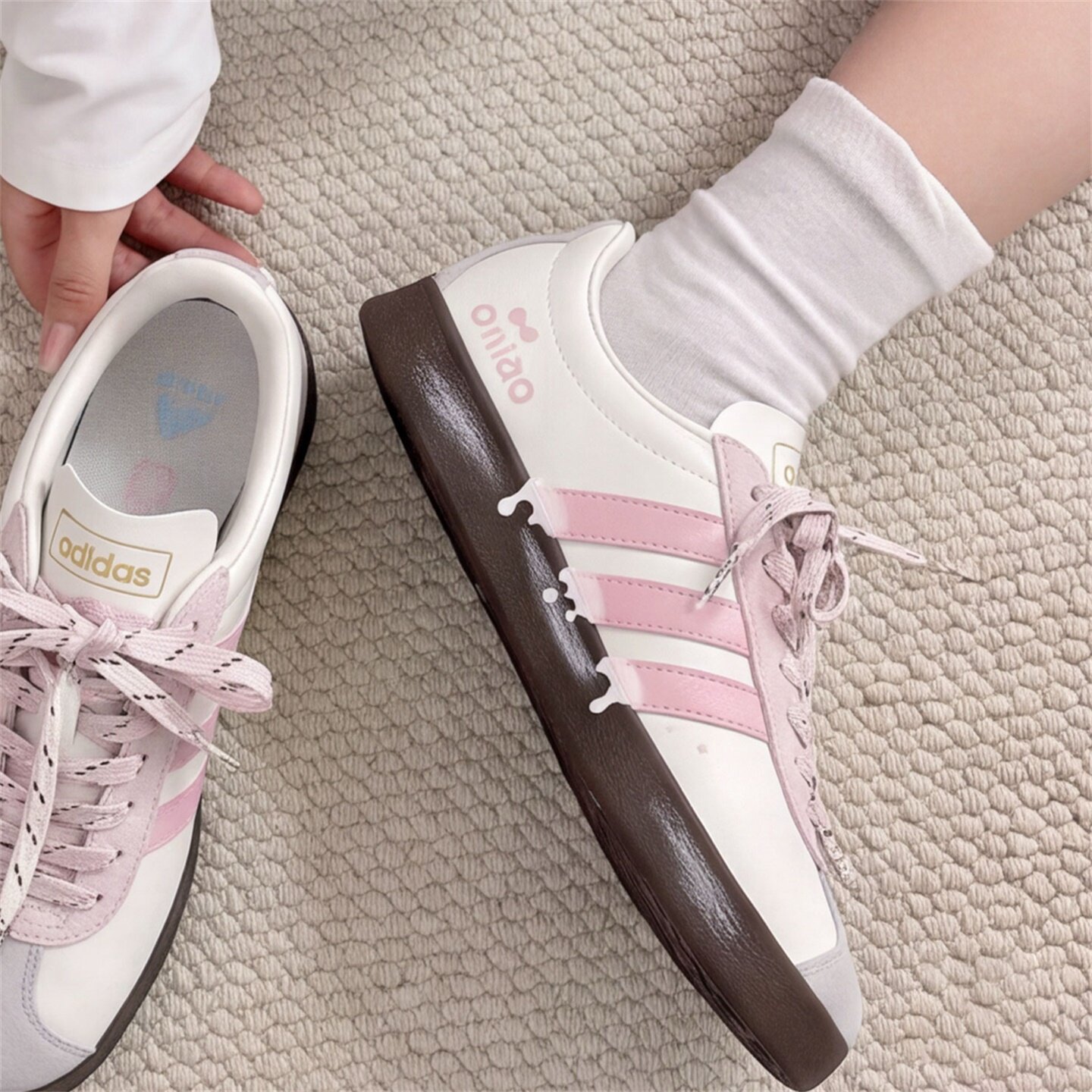 【球鞋定制】Adidas阿迪达斯 VL COURT 奶油喵屿 男女款低帮板鞋