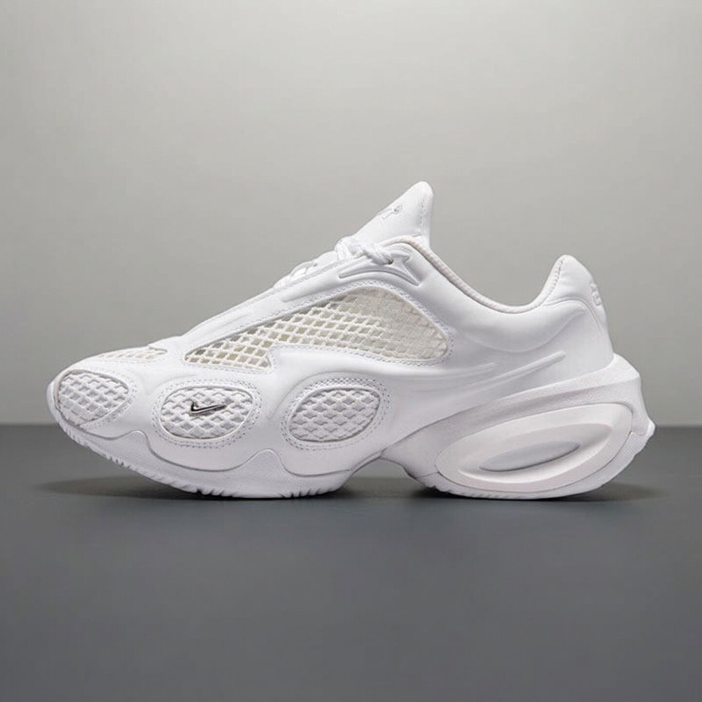 Nike耐克女款鞋子2026秋季新款低帮运动休闲舒适老爹鞋IR0090-100