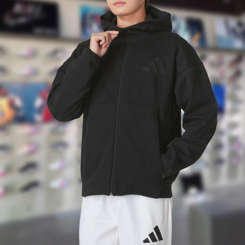 新款舒适宽松运动休闲夹克