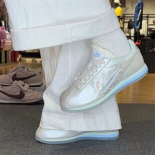 Nike耐克女款鞋子2026夏季新款舒适百搭低帮休闲阿甘鞋IU0528-114