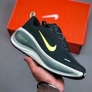 Nike耐克男鞋子2025冬季新款VOMERO PLUS 软弹跑步鞋HV8150-300