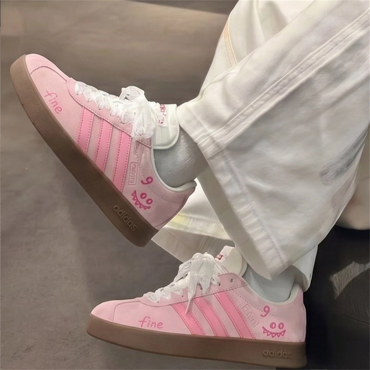 【球鞋定制】Adidas阿迪达斯男女鞋子 粉红恋人 休闲百搭低帮板鞋