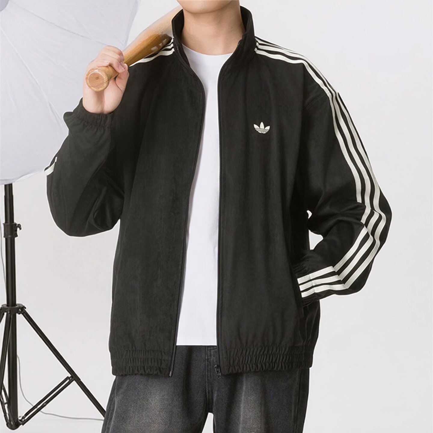 新款舒适宽松运动休闲夹克