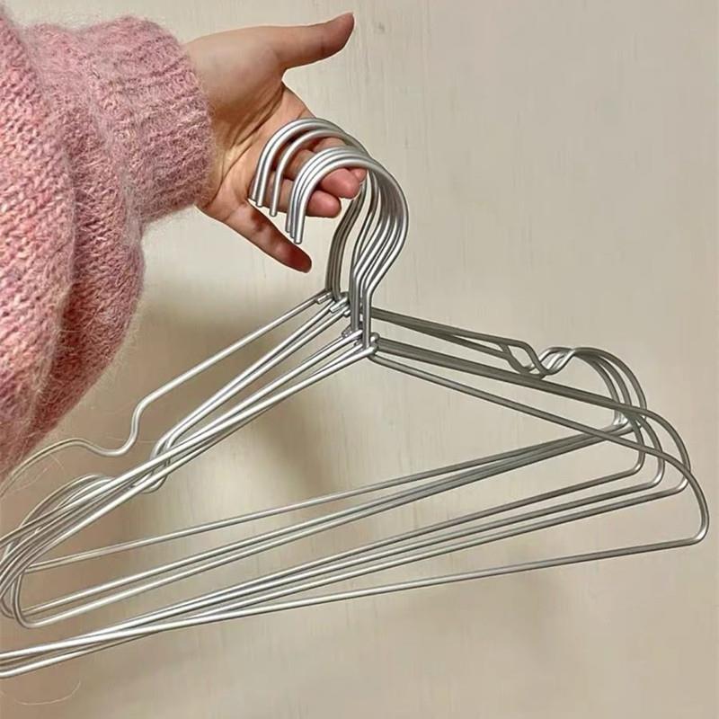 轻奢感太空铝合金姆鸡铝制晾衣架挂家用收纳不锈钢加粗无痕防滑