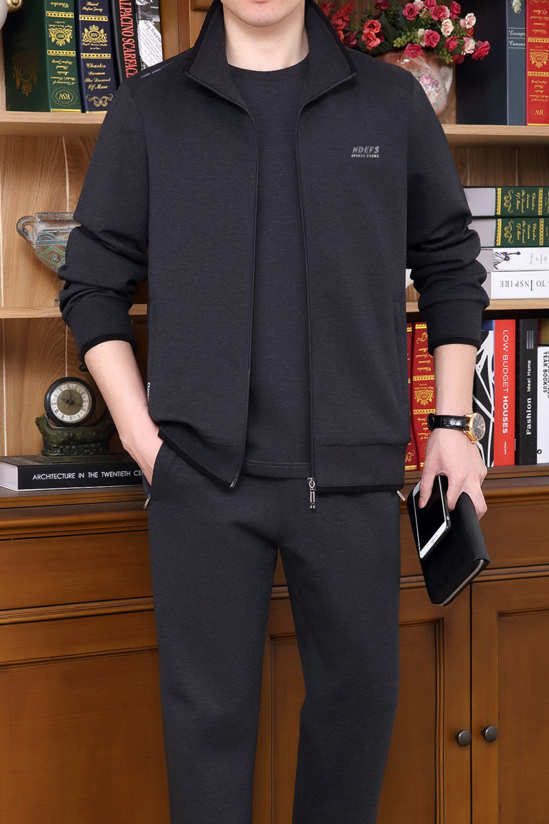 中老年人运动套装男春季休闲三件套男装爸爸春秋款中年男士运动服