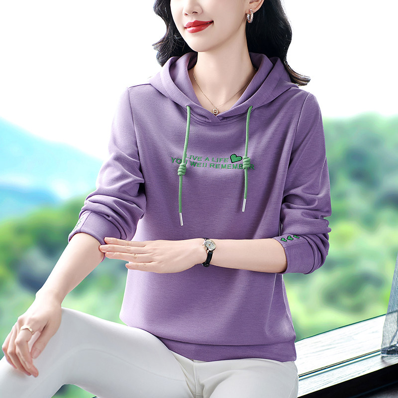 品牌长袖卫衣女春秋时尚妈妈减龄外套纯色百搭连帽衫大码上衣绣花