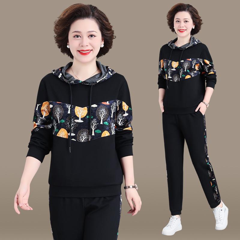 中年妈妈春装运动服套装卫衣新款中老年人女春秋洋气质加大码上衣