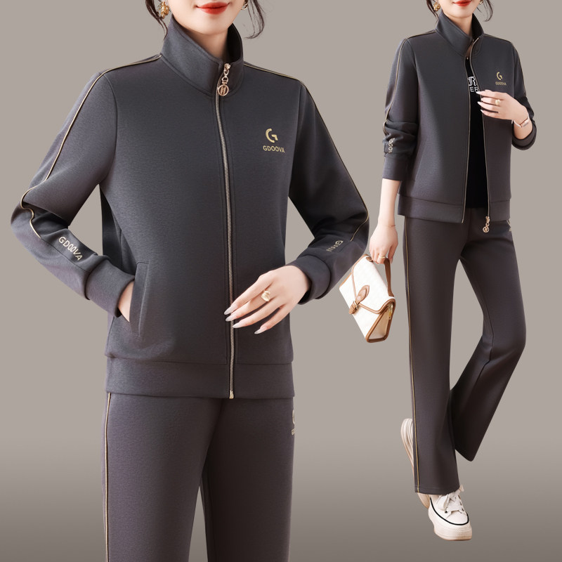 中老年女装妈妈春装高端运动服休闲套装春秋阔太太洋气质三件套棉
