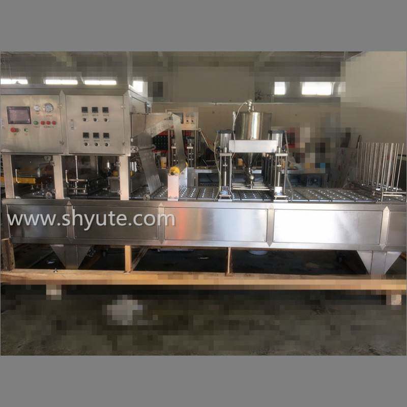 全自动塑杯灌装封口机，广泛用于酸奶酱料颜料等液体等包装