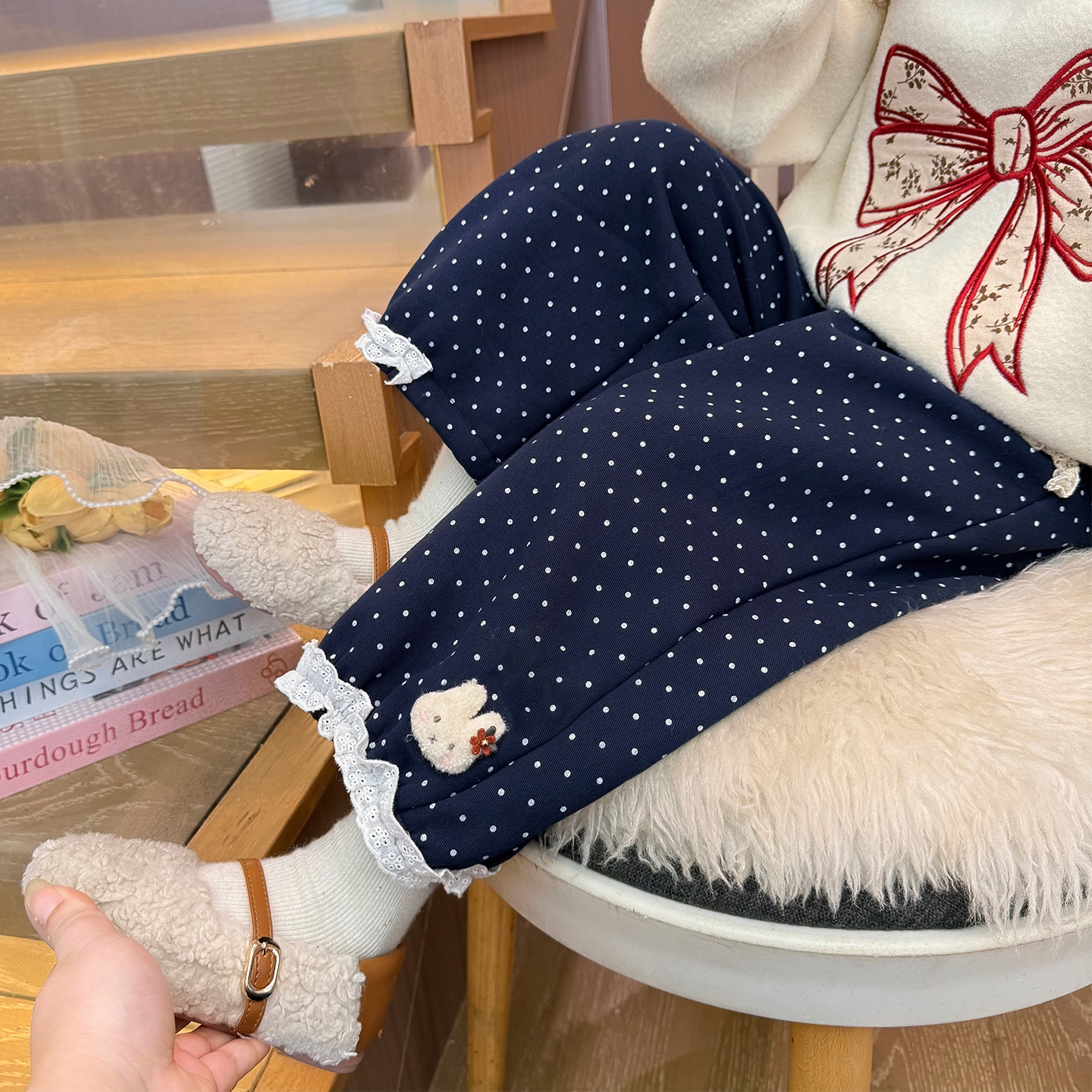 女童裤子2025新款加绒波点长裤秋冬款洋气儿童蕾丝边休闲裤加厚款